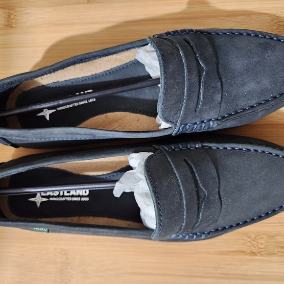 Eastland Women's Navy Blue Penny Loafers Size 7.5 Patricia Moccasin - Picture 2 of 8